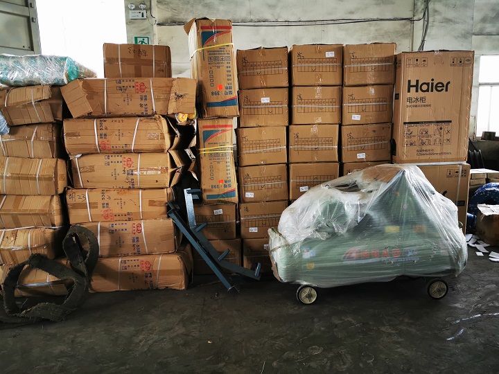 air compressor and Protective clothing.jpg air compressor and Protective clothing.jpg